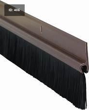 Brush/lashes under the door
