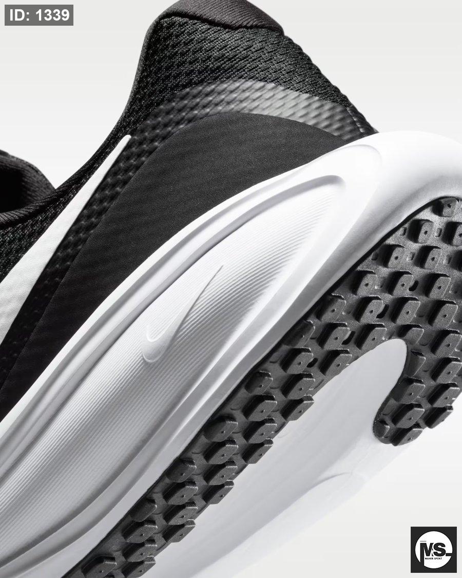 נעלי ריצת כביש לגברים של Nike Revolution 8