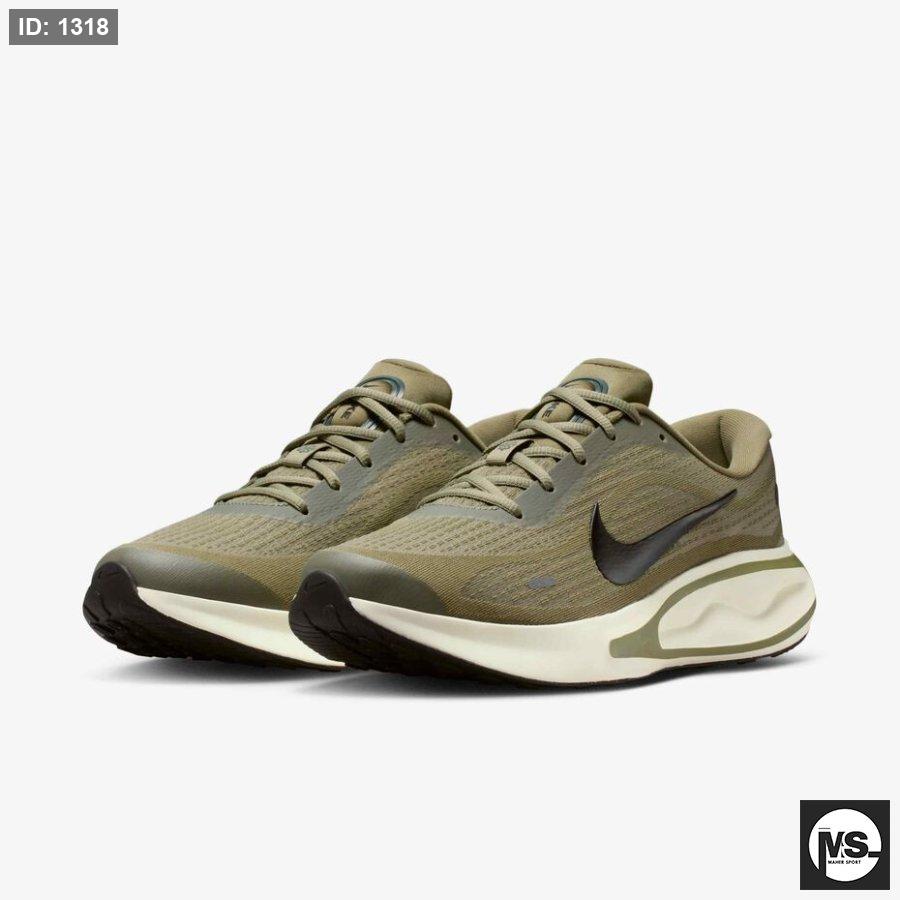 נעלי ריצת כביש לגברים של Nike Journey Run