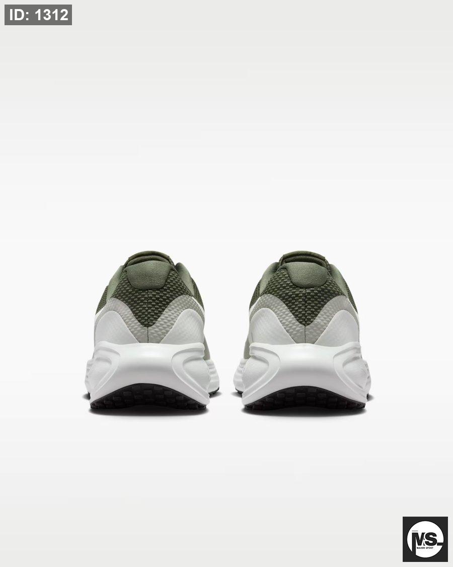 נעלי ריצת כביש לגברים של Nike Revolution 8