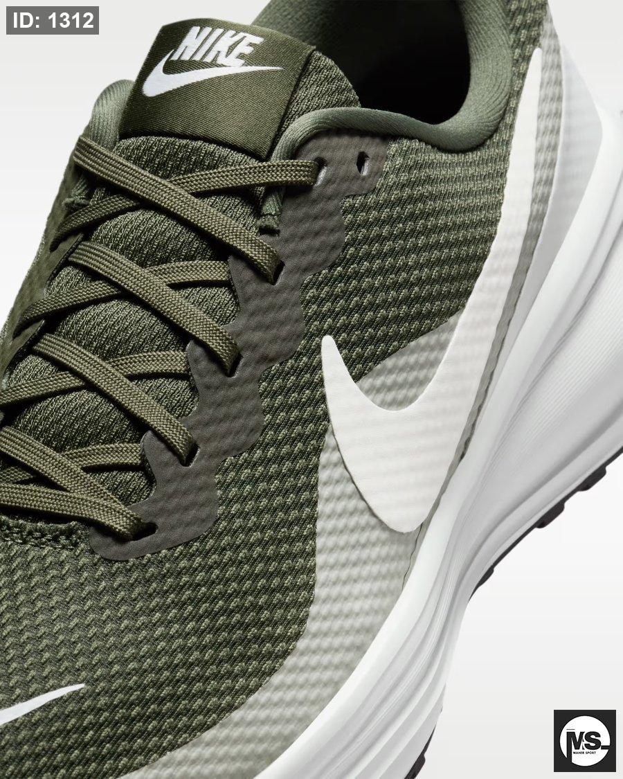נעלי ריצת כביש לגברים של Nike Revolution 8