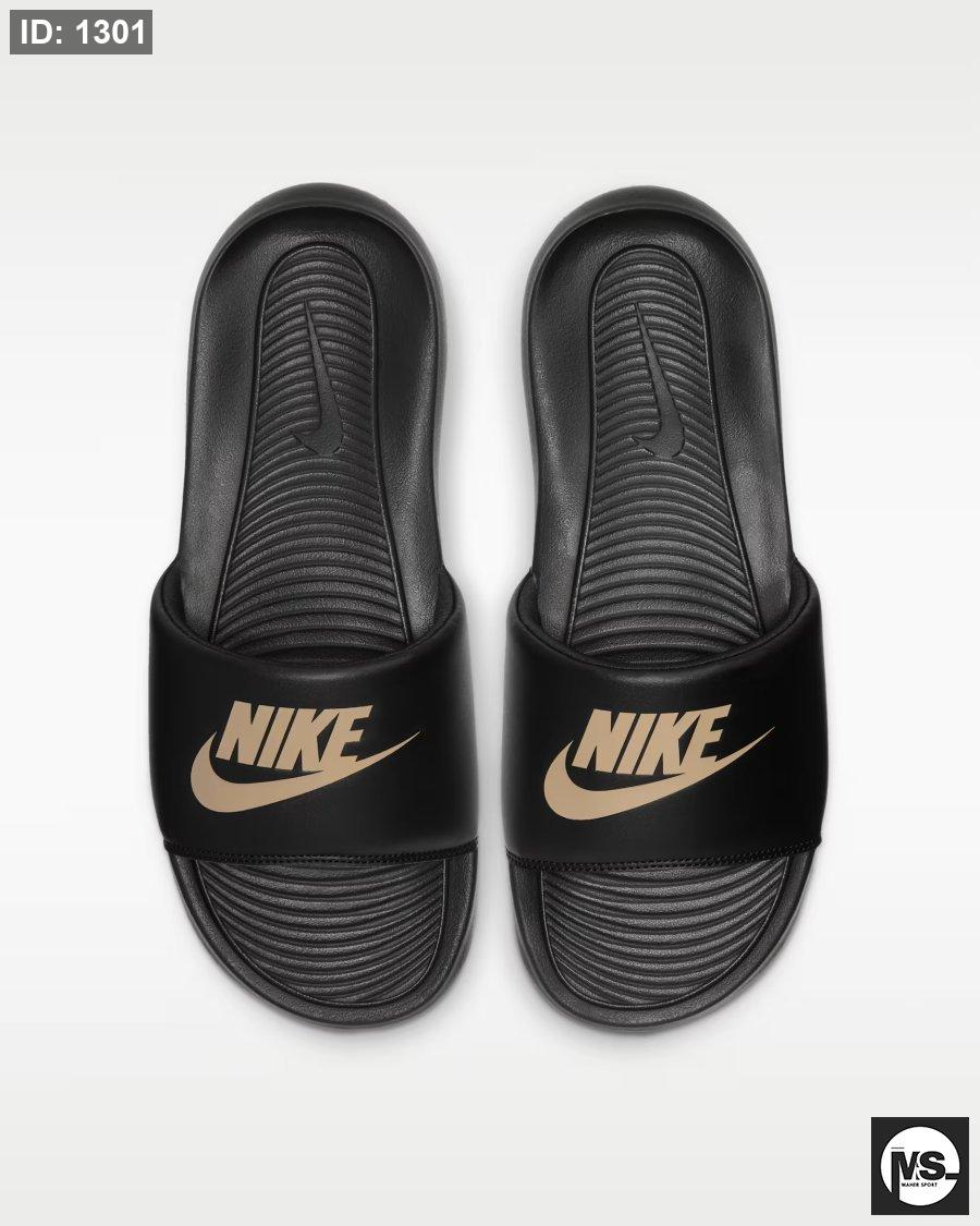 מגלשות לגברים של Nike Victori One