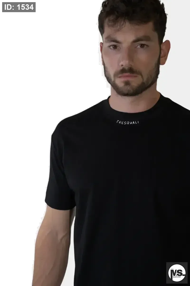 Oversize Neck Logo