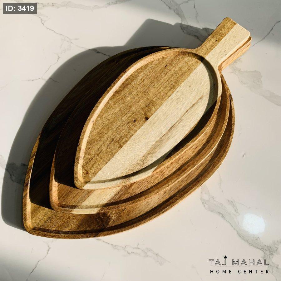 Wooden trays shaped like leaves