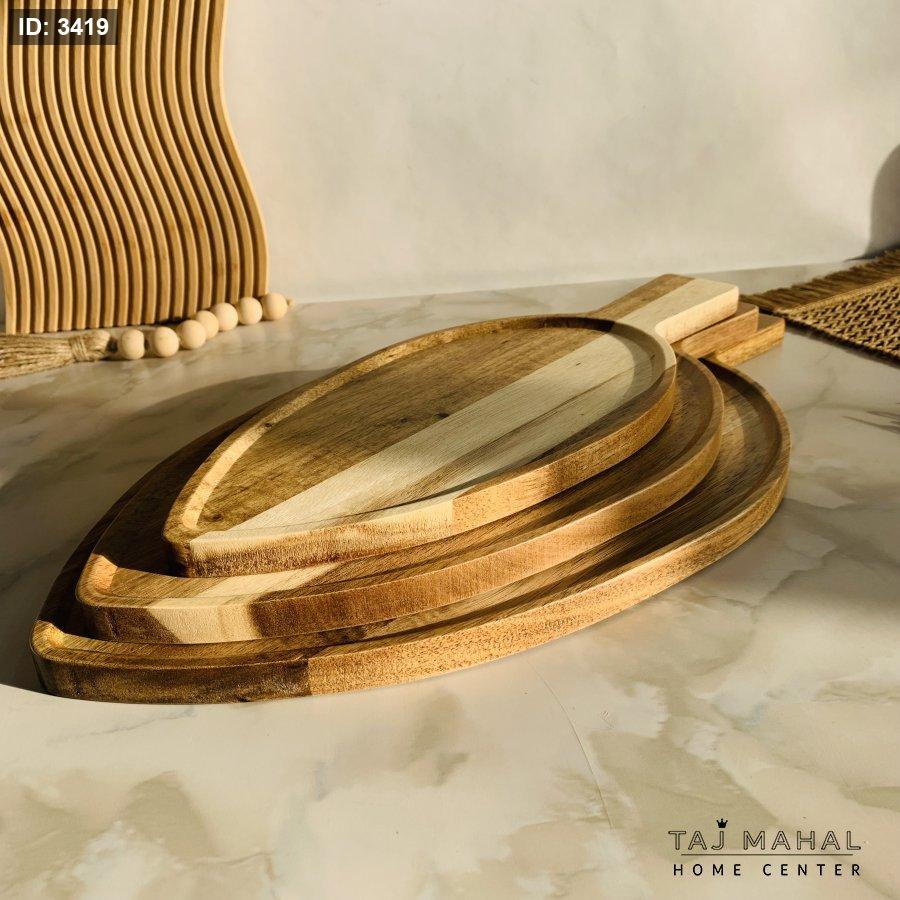 Wooden trays shaped like leaves