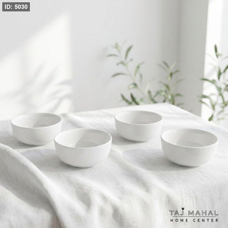 A set of white porcelain yogurt plates, 4 pieces